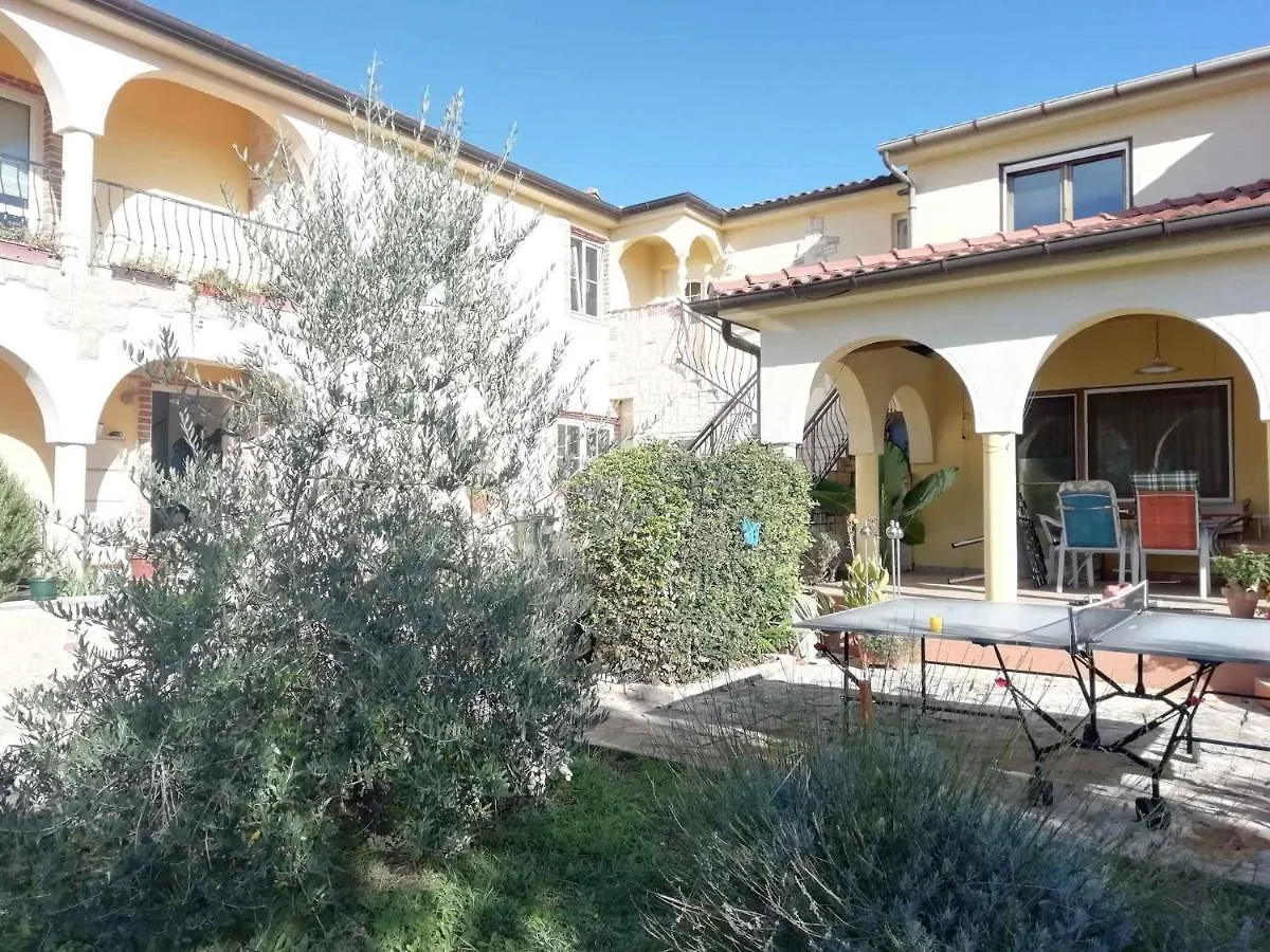 Apartments In Porec - Istrien 42541